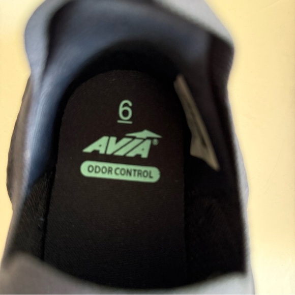 Avia Black and Green Athletic Shoes size 6 - Picture 9 of 13